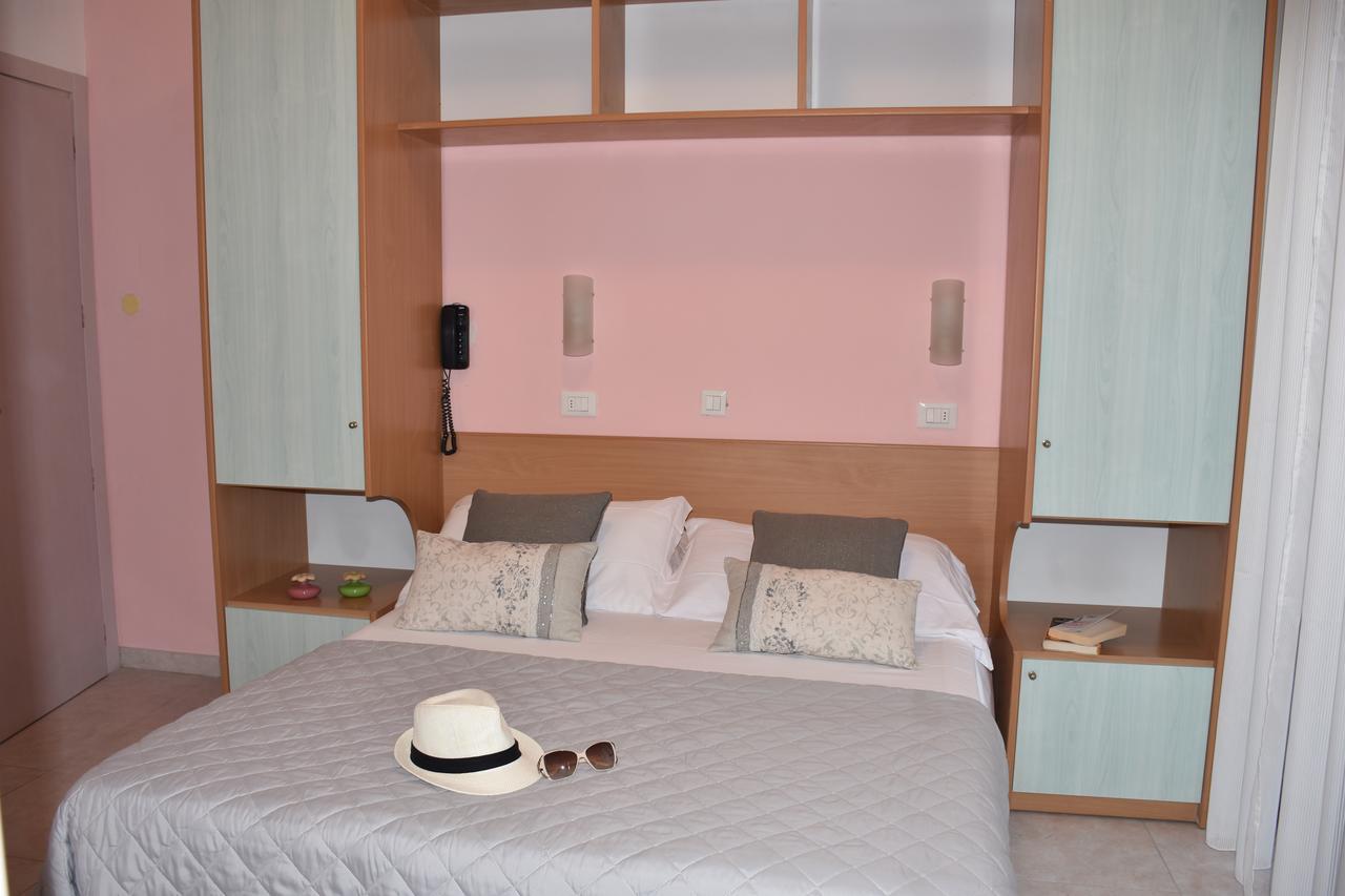 Hotel Gambrinus 리미니 외부 사진
