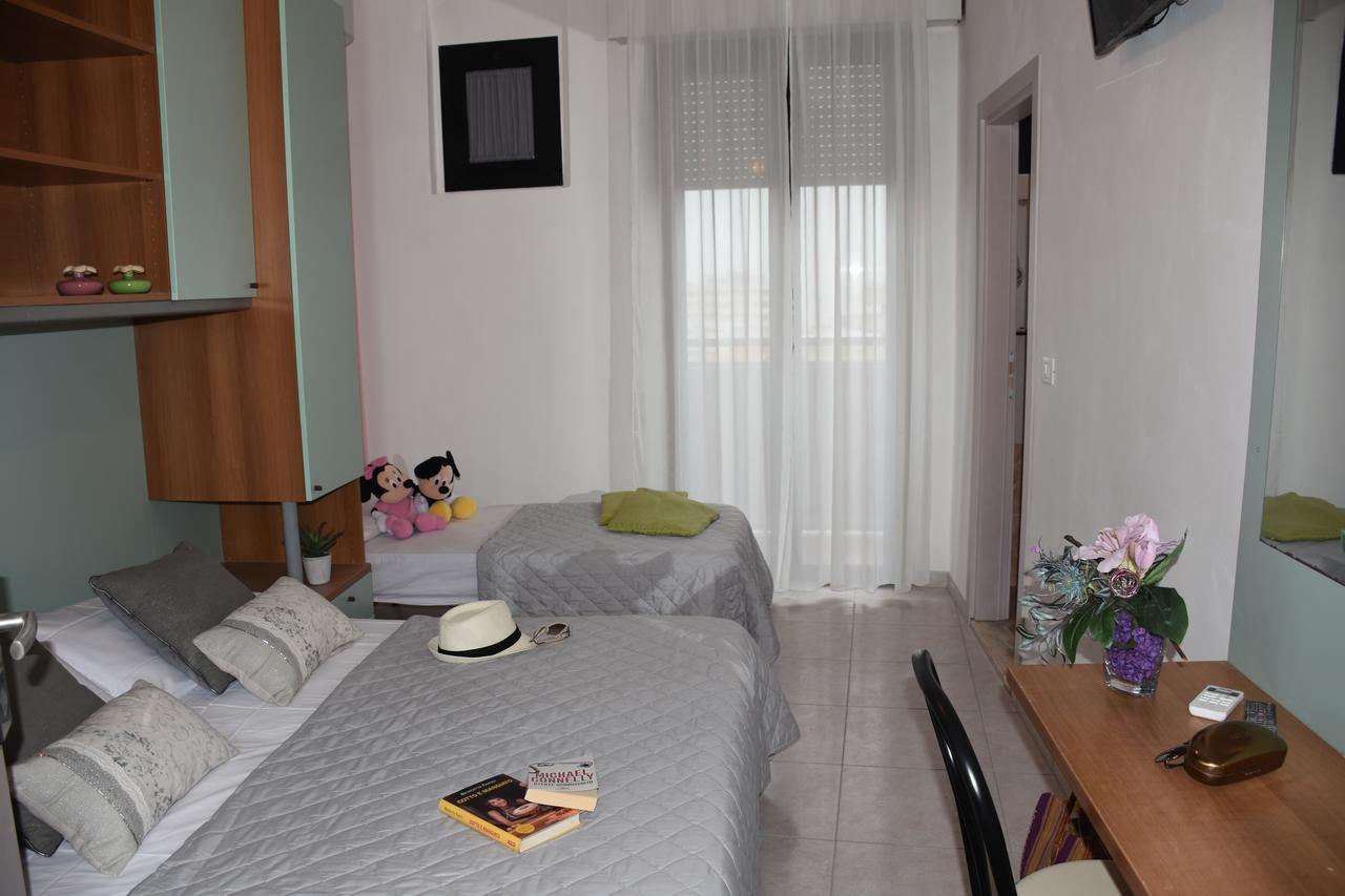 Hotel Gambrinus 리미니 외부 사진